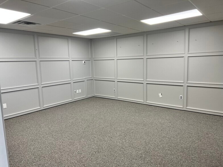 More Photos Of 6300 NW Expressway, Oklahoma City Medical For Sale