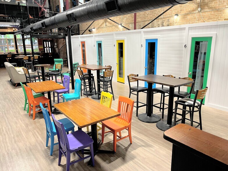 More Photos Of 204 S Austin St, Seguin Restaurant For Sale