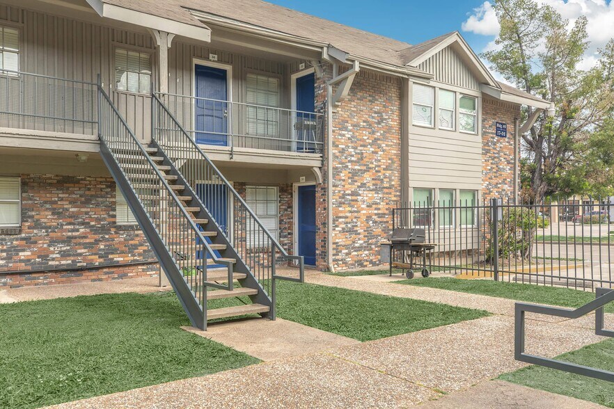 More Photos Of 6768 Renwick Dr, Houston Apartments For Sale