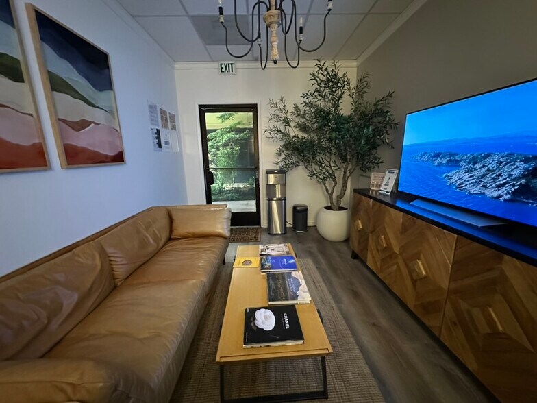 More Photos Of 1101 S Winchester Blvd, San Jose Office For Lease