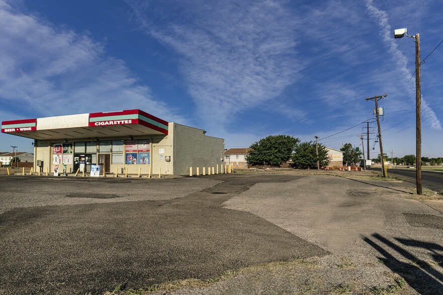 More Photos Of 1021 Martin Rd, Amarillo Convenience Store For Sale