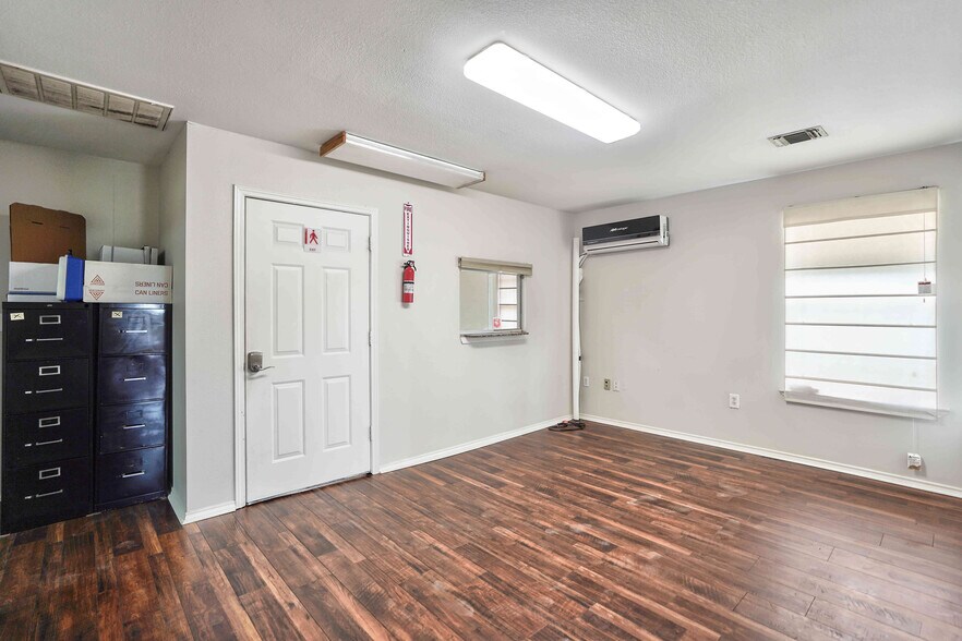 More Photos Of 13301 & 13309 Reeveston Road, Houston Land For Sale