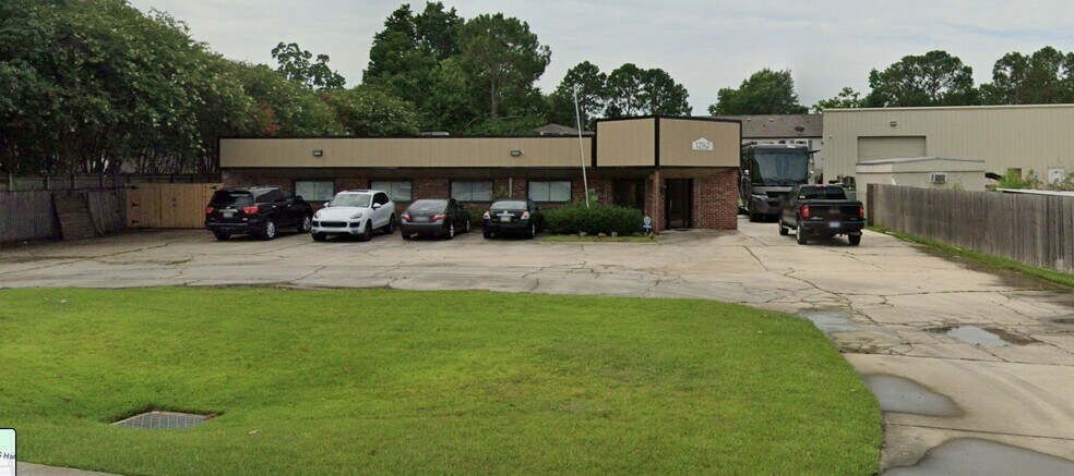 Primary Photo Of 12562 S Harrells Ferry Rd, Baton Rouge Office For Sale