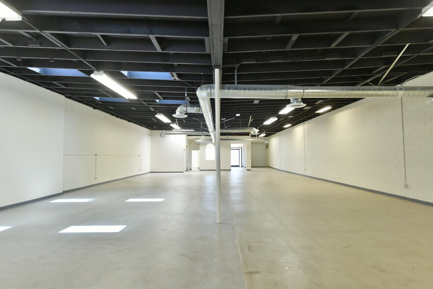 More Photos Of 115 Sheldon St, El Segundo Warehouse For Lease