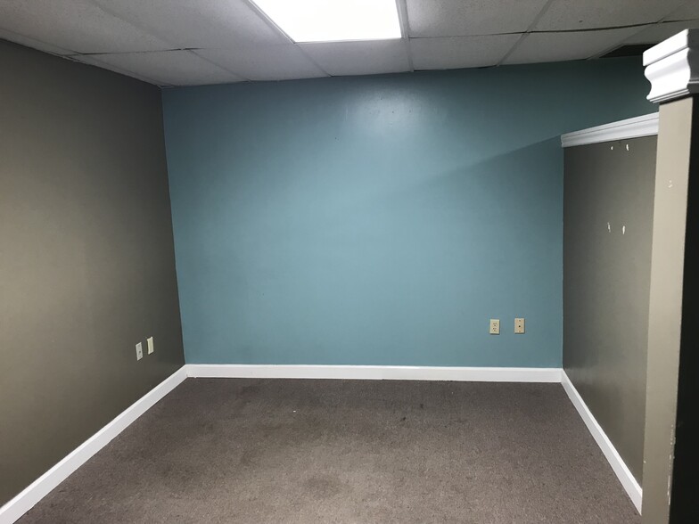 More Photos Of 2111 Saint Andrew St, Tarboro Unknown For Lease