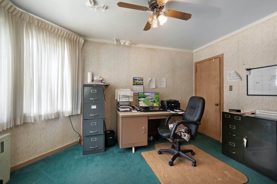 More Photos Of 701 Thompson Ave, Donora Funeral Home For Sale