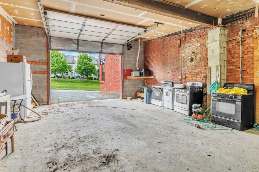 More Photos Of 260 Columbus Ave, Pittsfield Storefront Retail Office For Sale