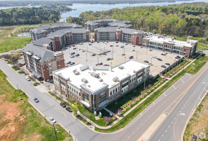 More Photos Of 106 Langtree Village Rd, Mooresville Office For Lease