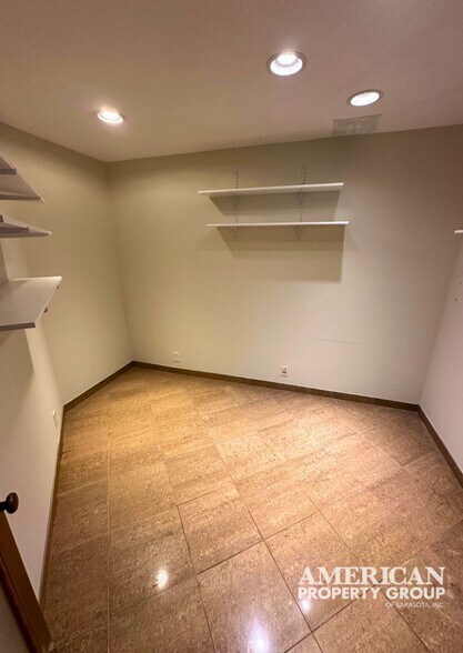 More Photos Of 1266 1st St, Sarasota Medical For Lease