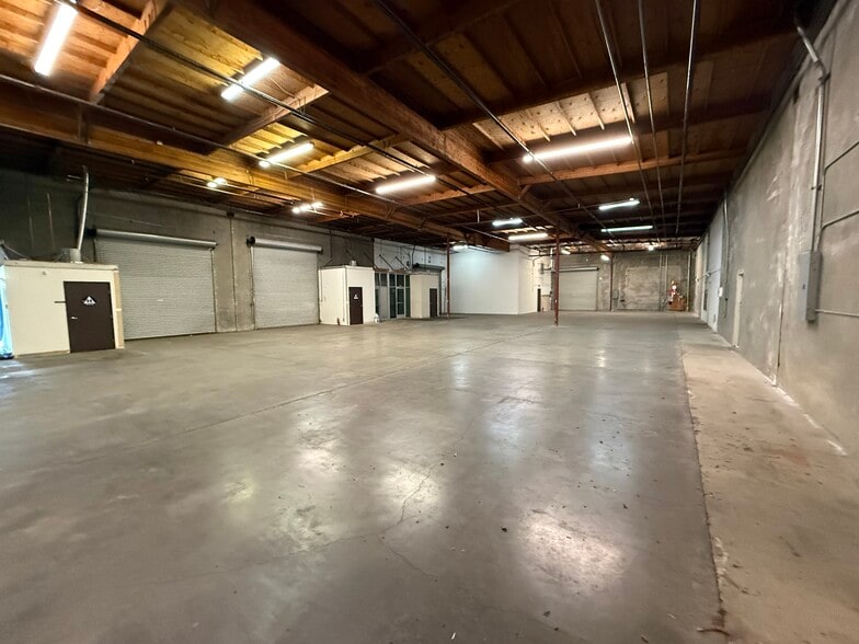 More Photos Of 2626 West Ln, Stockton Warehouse For Lease
