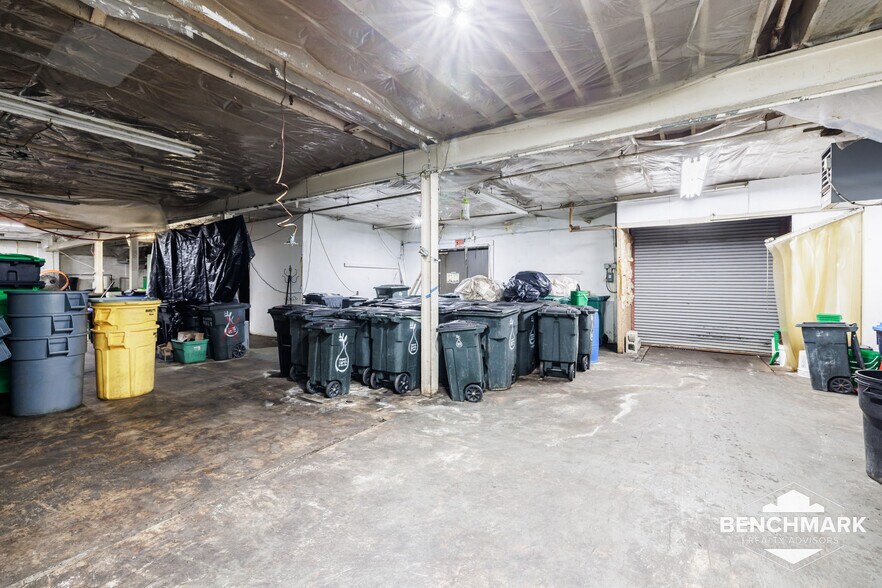 More Photos Of 545 West Ave, Rochester Warehouse For Sale