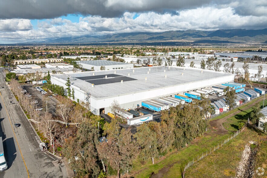 More Photos Of 14650 Meyer Canyon Rd, Fontana Warehouse For Lease