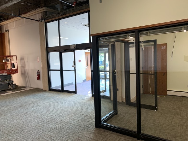 More Photos Of 4 Plaza Way, Fairhaven Bank For Lease