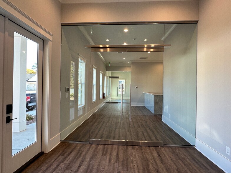 More Photos Of 2053 Experiment Station Rd, Watkinsville Office For Sale