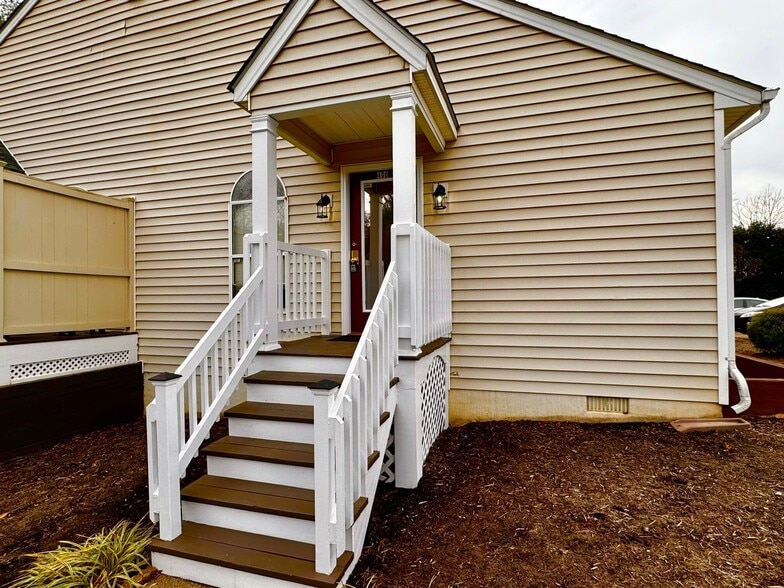 More Photos Of 2820 Hydraulic Rd, Charlottesville Apartments For Lease