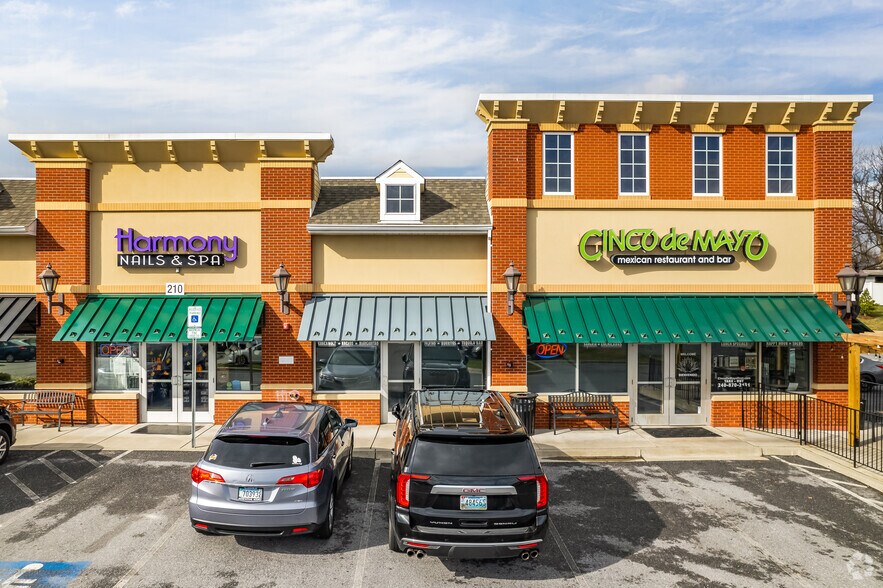 More Photos Of 400 Middletown Pky, Middletown Unknown For Lease