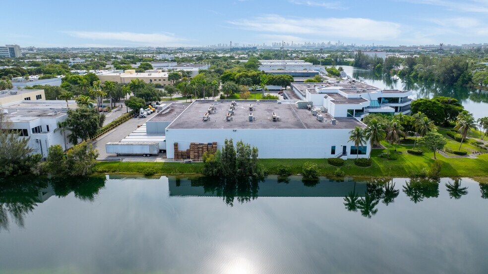 More Photos Of 1800 NW 89th Pl, Miami Refrigeration Cold Storage For Lease