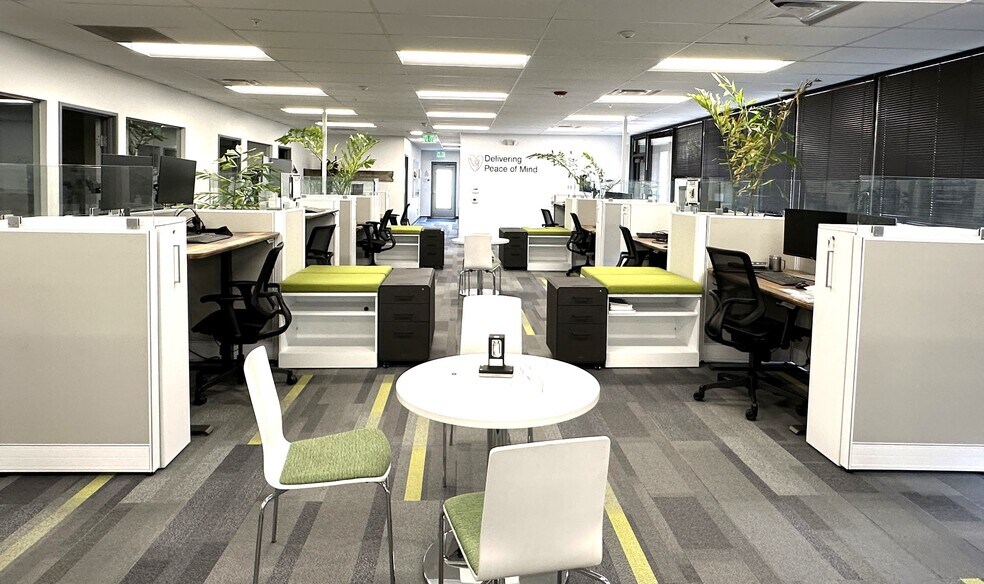 More Photos Of 100 Technology Dr, Broomfield Research And Development For Lease
