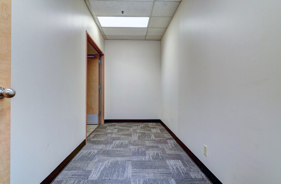 More Photos Of 3101 111th St SW, Everett Manufacturing For Lease