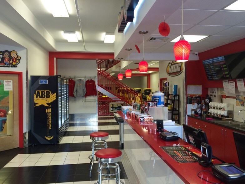 More Photos Of 435-437 Broadway, Bayonne Bank For Lease