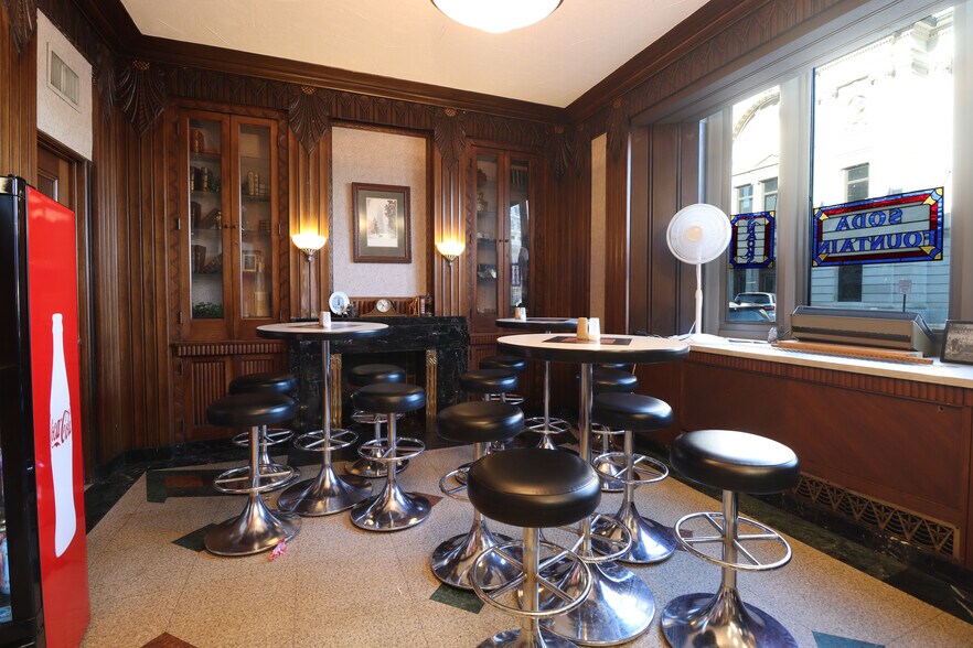 More Photos Of 116 E Berry St, Fort Wayne Office For Lease