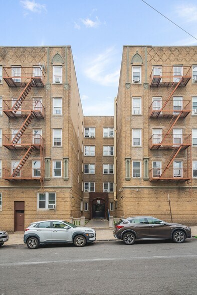 More Photos Of 5 W 4th St, Mount Vernon Apartments For Sale