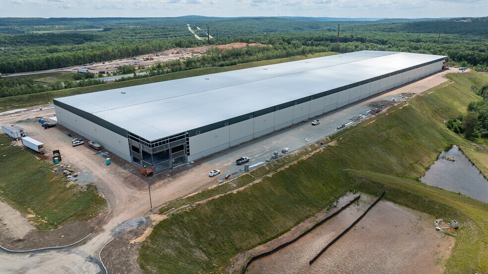 More Photos Of 210 Innovation Drive North, Hazle Township Distribution For Lease