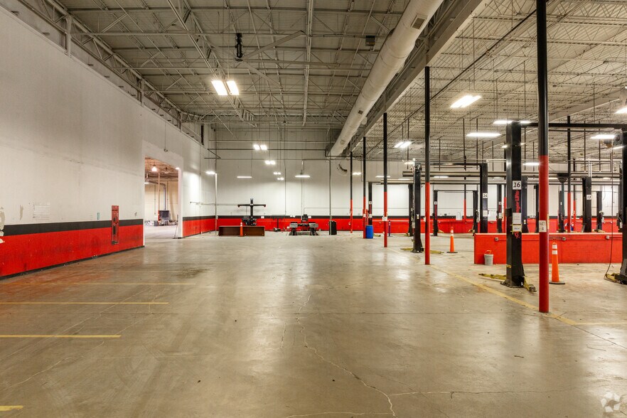 More Photos Of 12002 Southwest Fwy, Meadows Place Freestanding For Sale