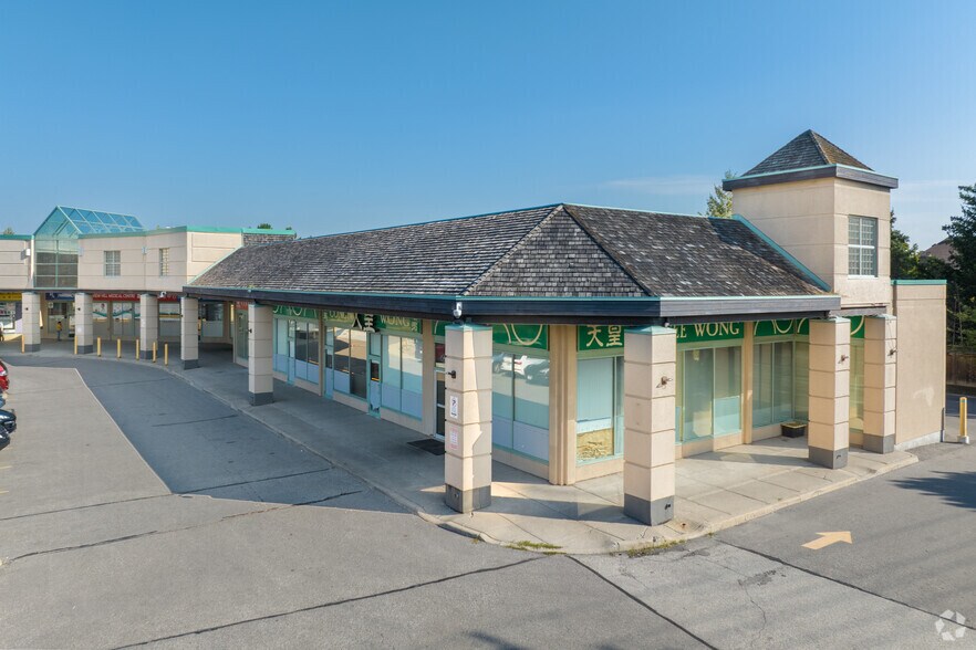 Primary Photo Of 1 Spadina Rd, Richmond Hill Storefront For Lease
