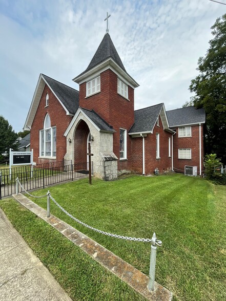 Primary Photo Of 206 Hart St, Union Religious Facility For Sale