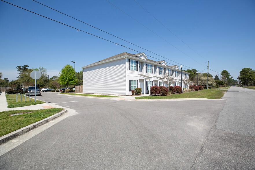 More Photos Of Village Rd @ Dresser Lane, Leland Apartments For Sale