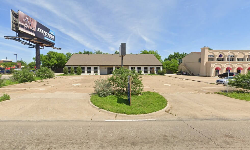 Primary Photo Of 19008 Preston Rd, Dallas Freestanding For Lease