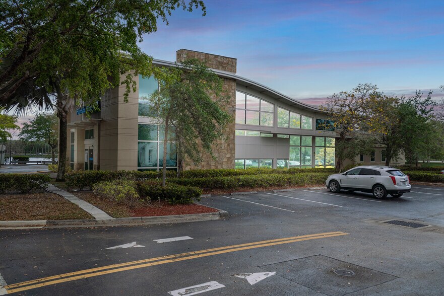 More Photos Of 1970 Sawgrass Mills Cir, Fort Lauderdale Office For Sale