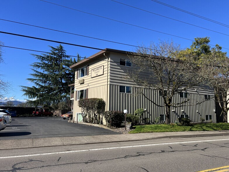 More Photos Of 804 NE 2nd St, Corvallis Apartments For Sale