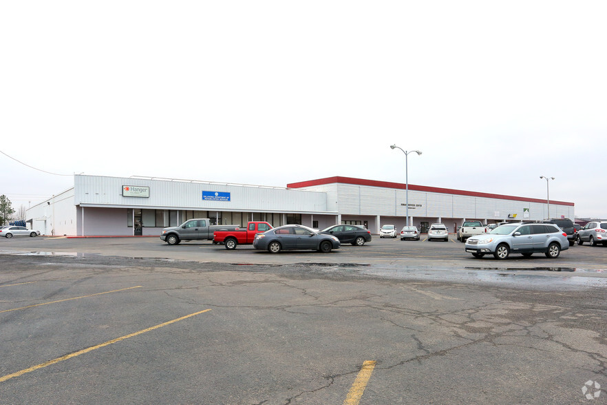 Primary Photo Of 721-737 S 32nd St, Muskogee General Retail For Lease