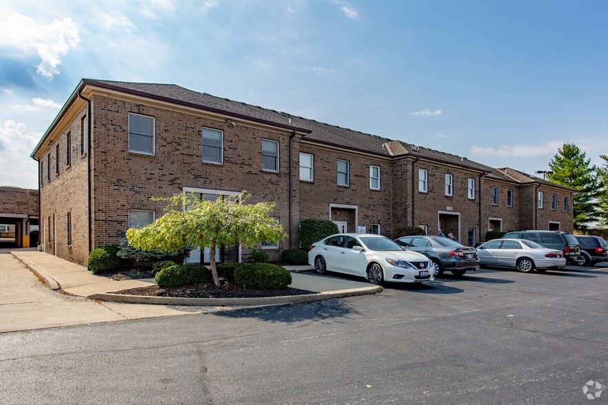 Primary Photo Of 860 NW Washington Blvd, Hamilton Medical For Lease