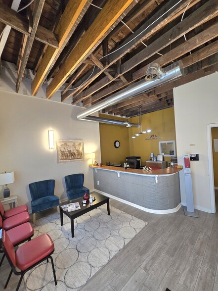 More Photos Of 1602 Cleveland Ave, Atlanta Storefront For Sale