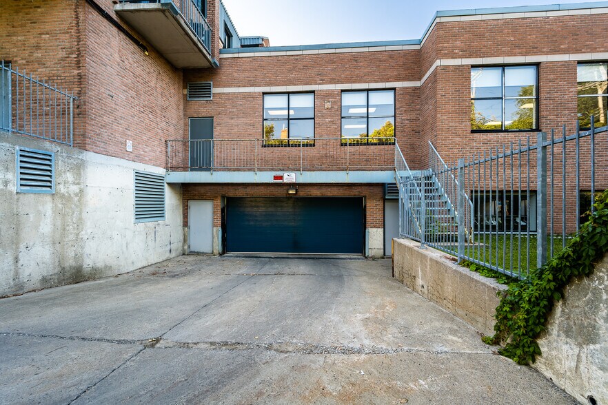 More Photos Of 9120-9140 Boul Perras, Montréal Apartments For Sale