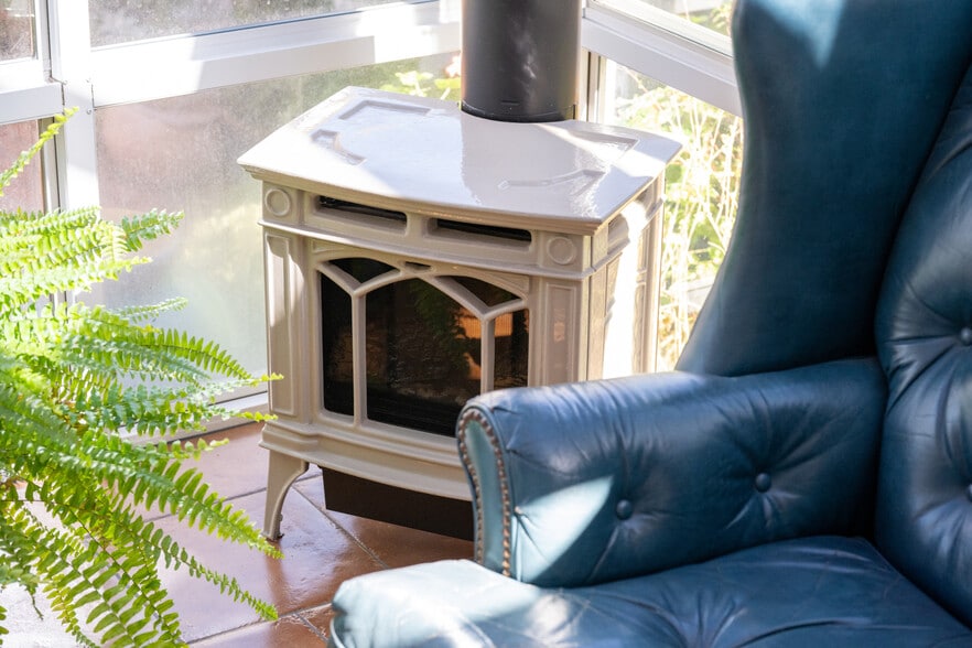 More Photos Of 502 Pierce St, Monterey Office For Sale