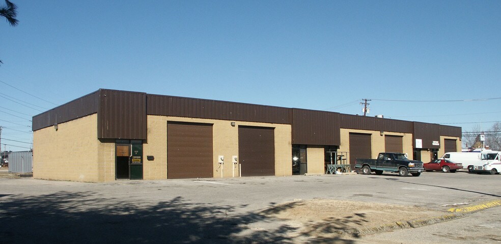 More Photos Of 1113 North Point Rd, Dundalk Flex For Lease