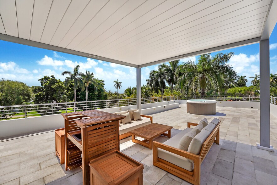More Photos Of 5910 N Bayshore Dr, Miami Specialty For Sale