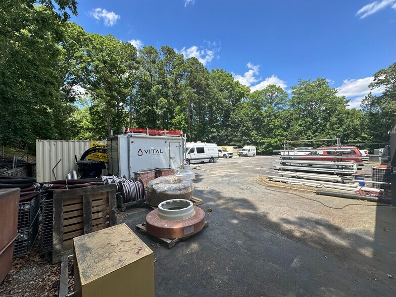 More Photos Of 1070-1078 Classic Rd, Apex Flex For Lease