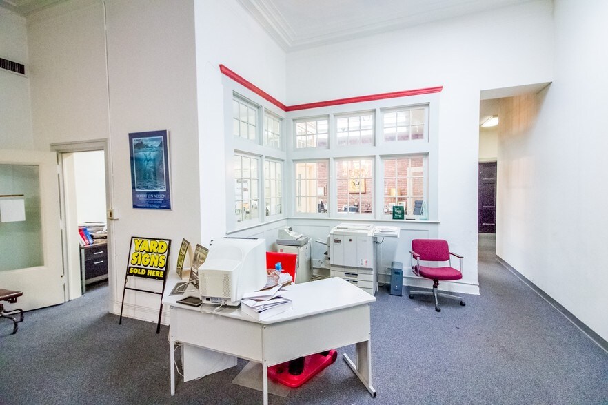 More Photos Of 3800-3812 Euclid Ave, Cleveland Light Manufacturing For Lease