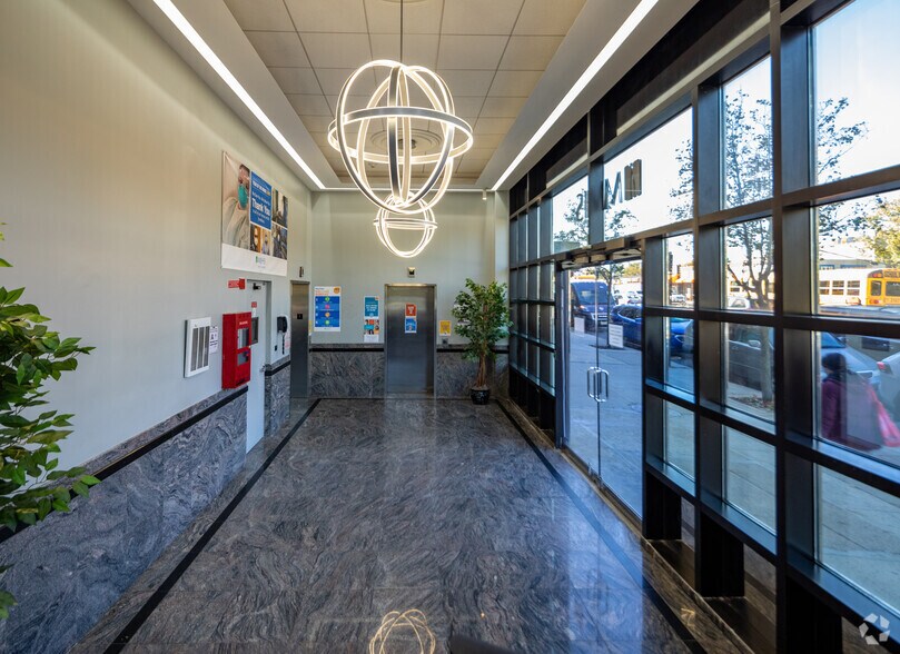 More Photos Of 6323 7th Ave, Brooklyn Office For Lease