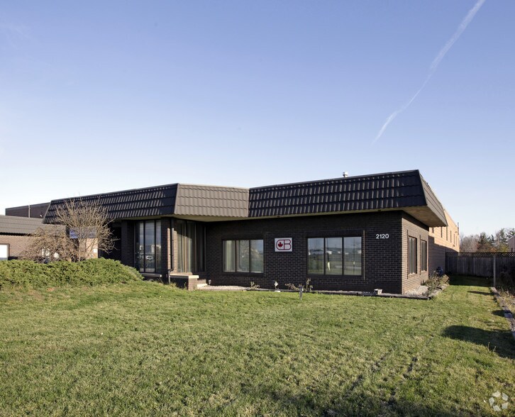 More Photos Of 2120 Speers Rd, Oakville Warehouse For Lease