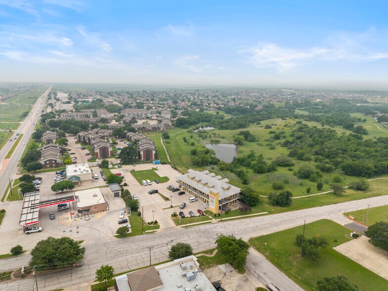 More Photos Of 7105 Golf Club Dr, Fort Worth Storefront Retail Office For Lease