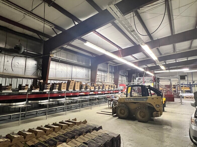 More Photos Of 566 Tomato Dr, Punxsutawney Self Storage For Sale