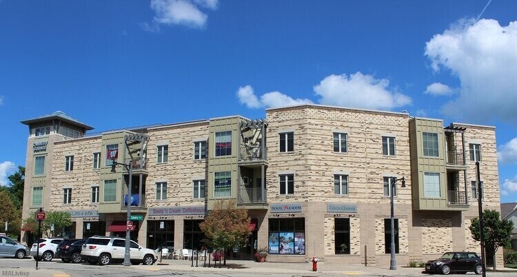 More Photos Of 351 E Main St, Sun Prairie Apartments For Lease