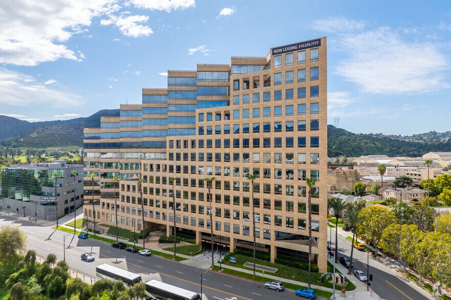 More Photos Of 3400 W Riverside Dr, Burbank Office For Lease