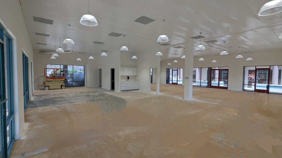 More Photos Of 68828 Ramon Rd, Cathedral City Office For Lease